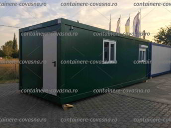 case tip container
